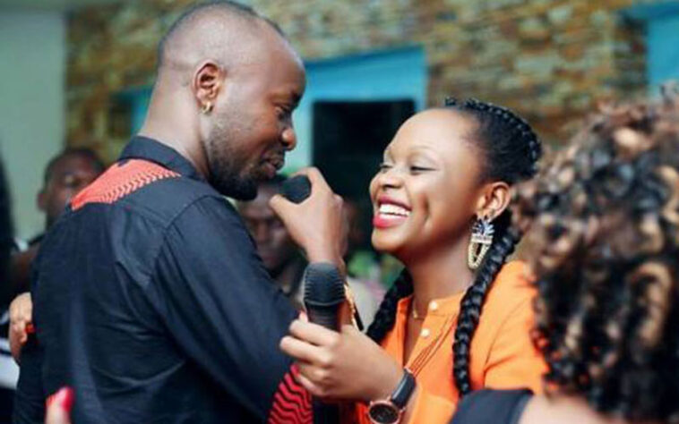 Video: Rema fails to sing as fans chant Kenzo’s name towards her