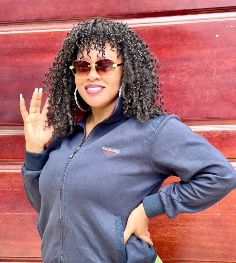 Dianah Nabatanzi laughs at Lwasa as another woman leaves him Dianah Nabatanzi laughs at Lwasa as another woman leaves him
