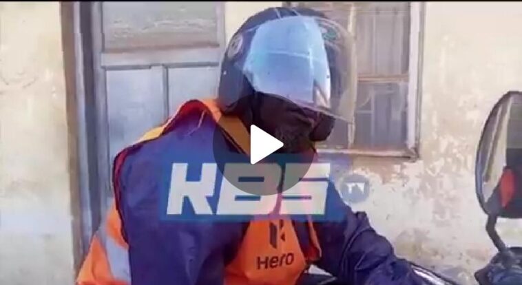 VIDEO: Here is the boda boda guy who bewitched Jose Chameleon’s ‘Gwanga mujje’ concert VIDEO: Here is the boda boda guy who bewitched Jose Chameleon’s ‘Gwanga mujje’ concert