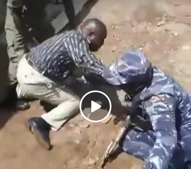 VIDEO: Shocking! Watch ordinary man beat up an armed police man VIDEO: Shocking! Watch ordinary man beat up an armed police man