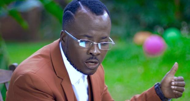 VIDEO: Jamie Culture runs mad again, eats food from the dustbin VIDEO: Jamie Culture runs mad again, eats food from the dustbin