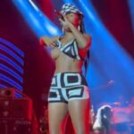 VIDEO: American musician Janelle Monae undresses on stage VIDEO: American musician Janelle Monae undresses on stage