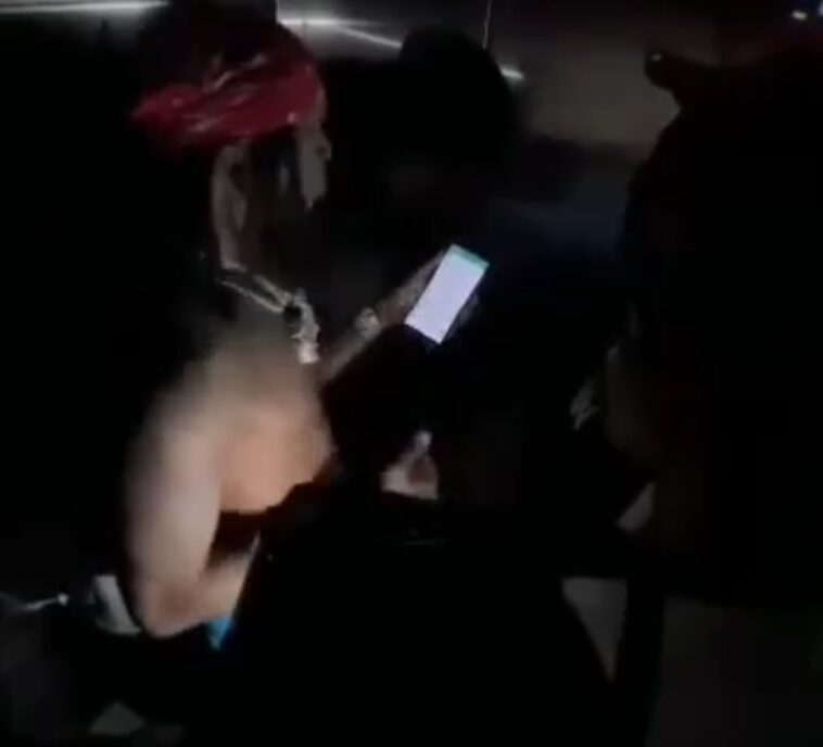VIDEO: Scary: Tanzanian singer Diamond Platnumz gets trapped in elevator VIDEO: Scary: Tanzanian singer Diamond Platnumz gets trapped in elevator
