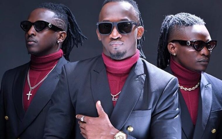 Why was the B2C concert postponed?