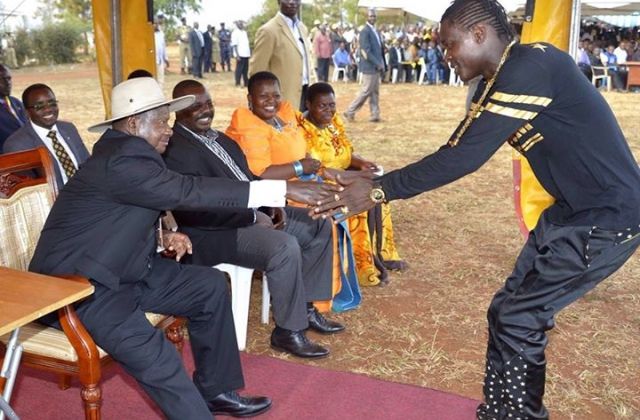 Singer Chameleone asks for a studio from President Museveni